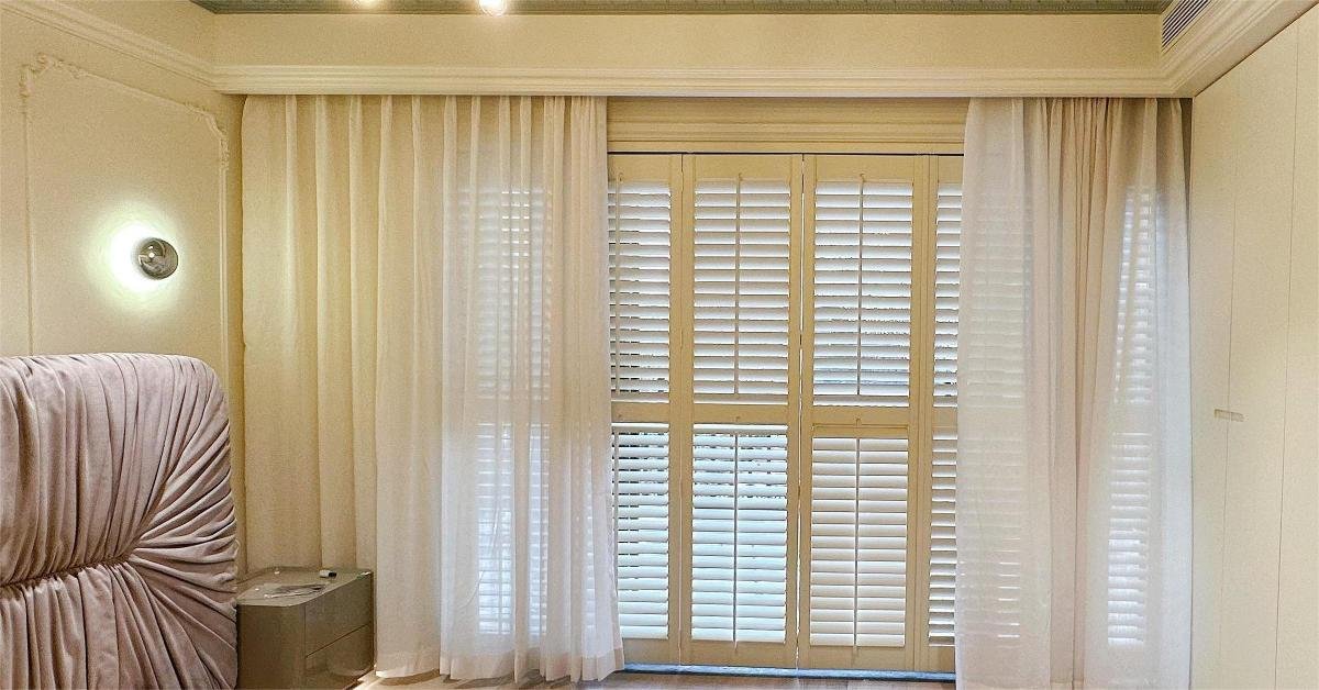 plantation shutter for sliding door