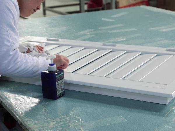 Bright Shutters factory China plantation shutter quality control team inspection