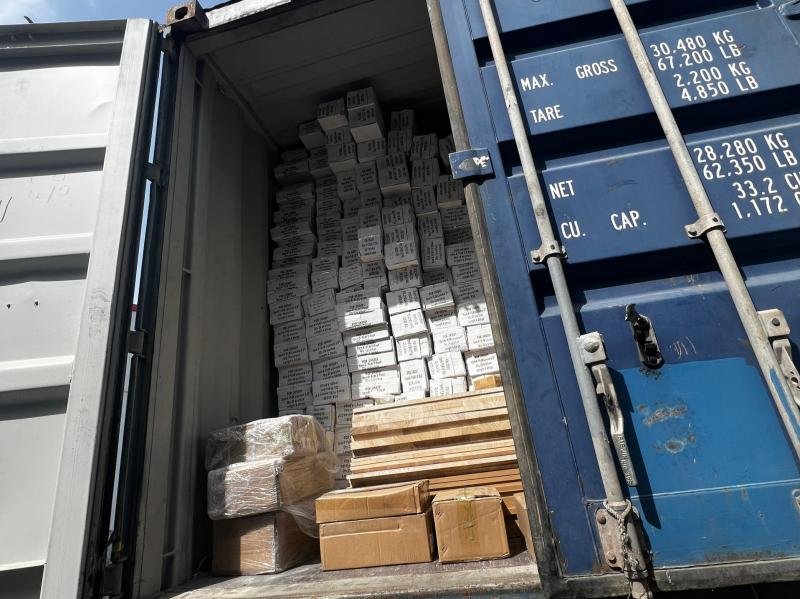 Bright Shutters first container AU distributor product range selection