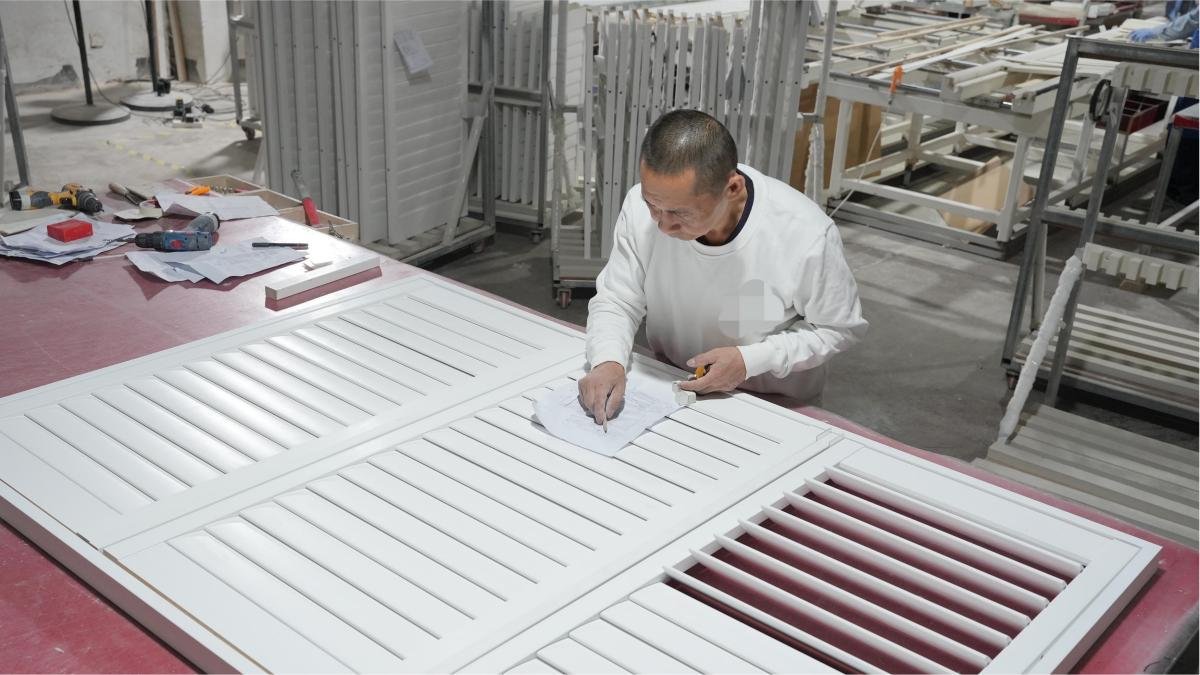 Quality control laboratory - IQC, IPQC and FQC three-stage inspection system