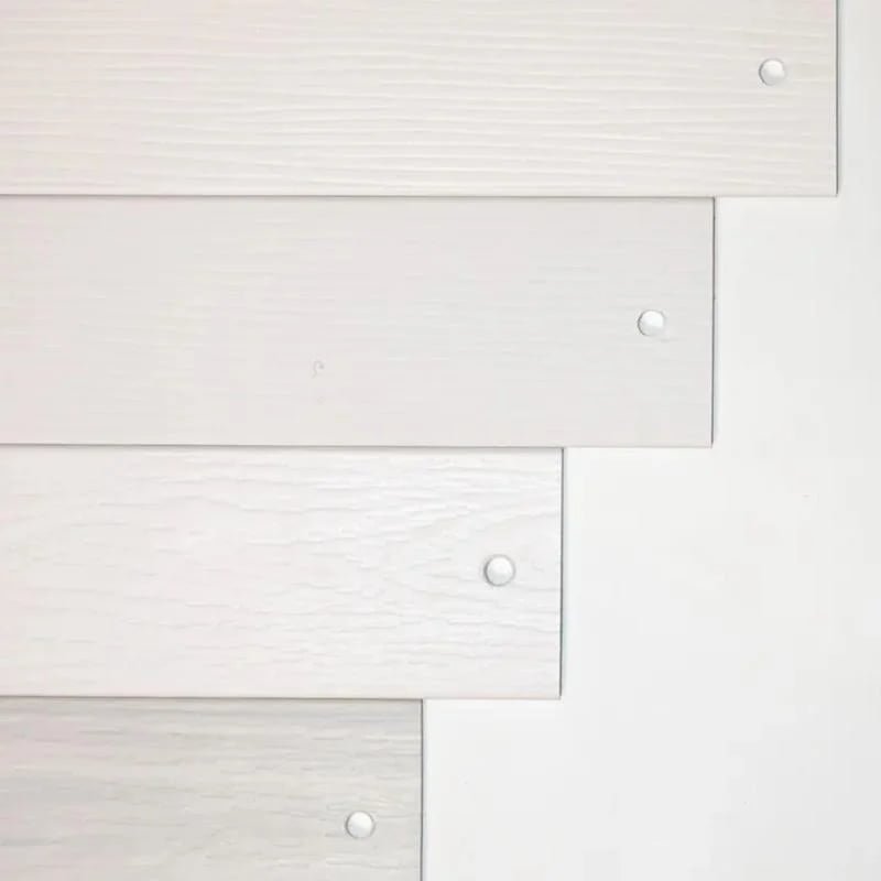Venetian blind slat close-up - 25mm and 50mm comparison